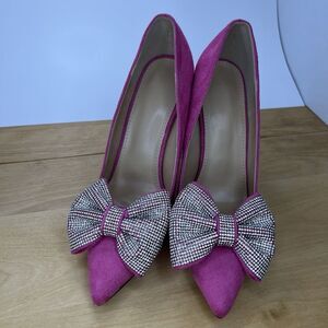 Elegant Fuchsia Suede Pumps with Crystal Bow Detail Size 7.5 Party Evening Heels